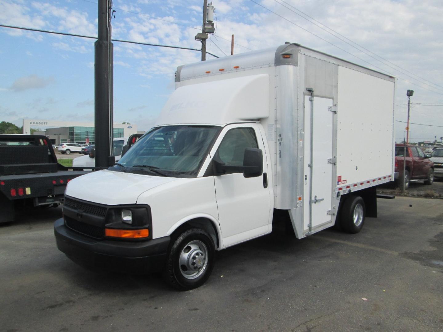 2016 WHITE /GRAY CHEVROLET C-3500 2 DR with an V8 engine, AUTOMATIC transmission, located at 9172 North Fwy, Houston, TX, 77037, (713) 910-6868, 29.887470, -95.411903 - Photo#0