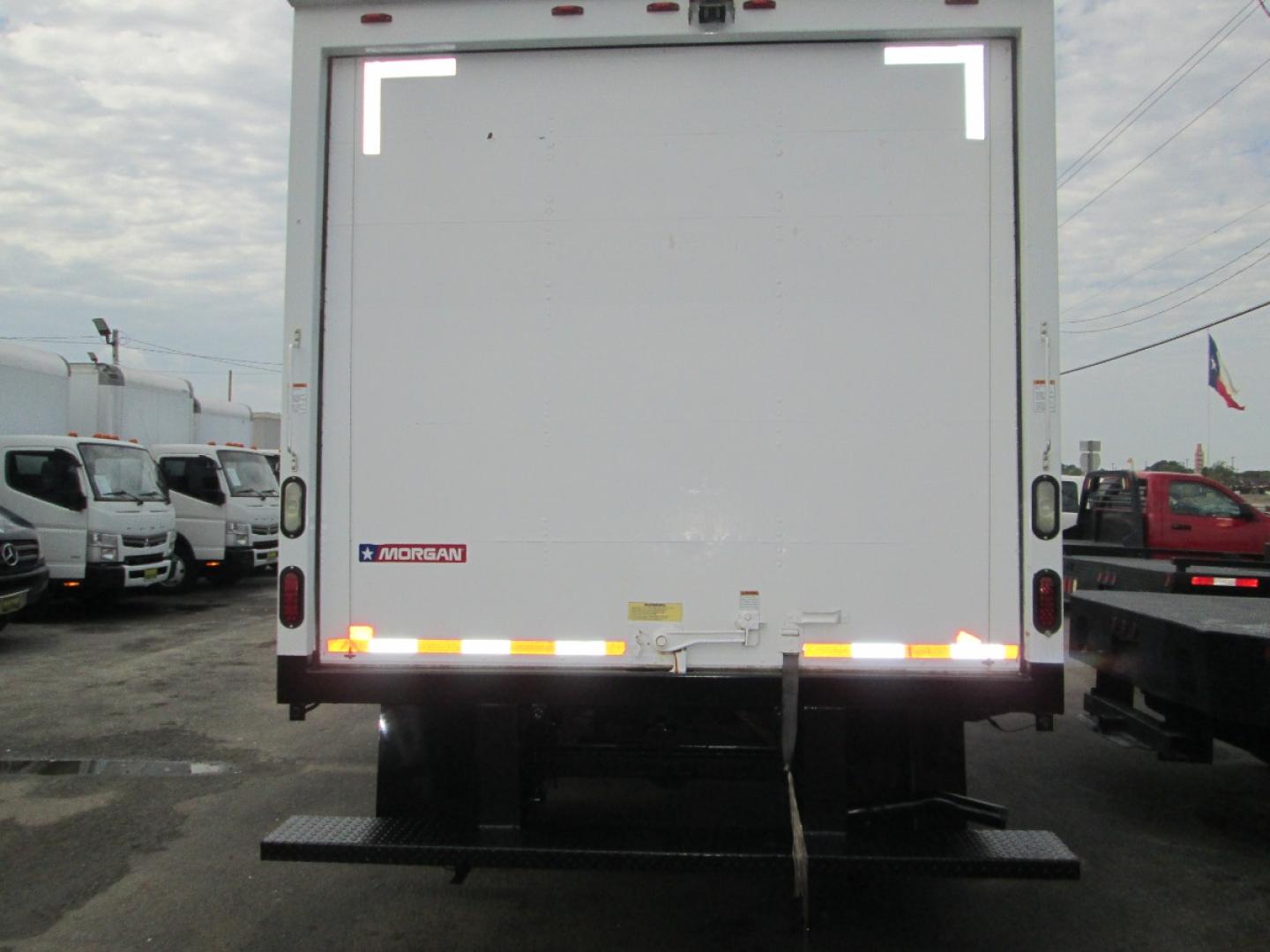 2016 WHITE /GRAY CHEVROLET C-3500 2 DR with an V8 engine, AUTOMATIC transmission, located at 9172 North Fwy, Houston, TX, 77037, (713) 910-6868, 29.887470, -95.411903 - Photo#4