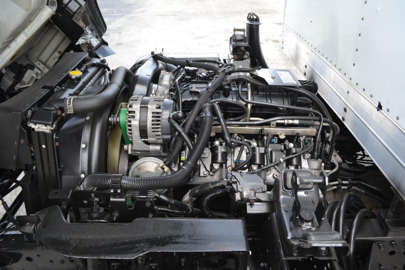 2016 WHITE ISUZU NPR with an 6.0L V8 GASOLINE engine, AUTOMATIC transmission, located at 9172 North Fwy, Houston, TX, 77037, (713) 910-6868, 29.887470, -95.411903 - Photo#16