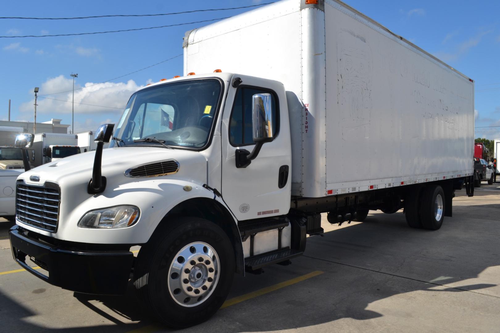 2014 WHITE FREIGHTLINER M2-106 with an CUMMINS ISB 6.7L 220HP engine, ALLISON 2200HS AUTOMATIC transmission, located at 9172 North Fwy, Houston, TX, 77037, (713) 910-6868, 29.887470, -95.411903 - MORGAN 26FT BOX, WALTCO 2,500LB STEEL LIFT GATE, 13FT CLEARANCE, HEIGHT 97" X WIDTH 102". SPRING RIDE , 26,000LB GVWR NON CDL, ALUMINUM WHEELS, DUAL 50 GALLON FUEL TANKS, COLD A/C, POWER WINDOWS & LOCKS - Photo#0