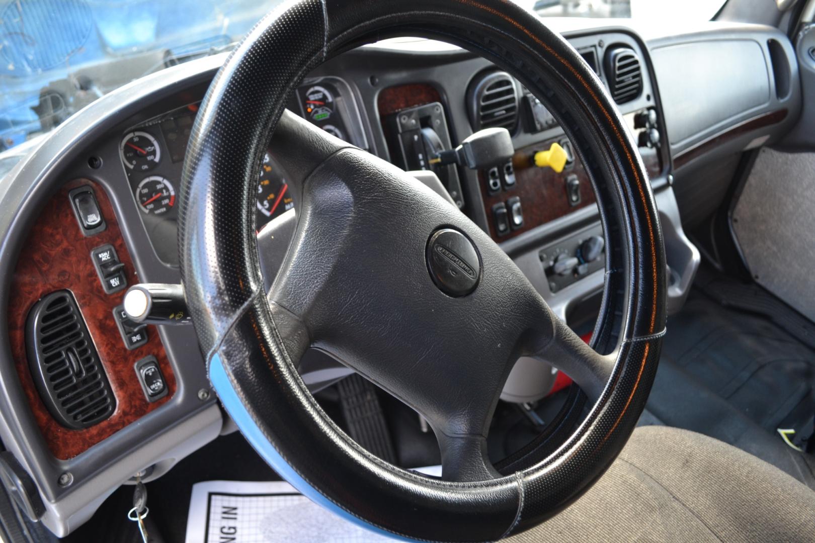 2014 WHITE FREIGHTLINER M2-106 with an CUMMINS ISB 6.7L 220HP engine, ALLISON 2200HS AUTOMATIC transmission, located at 9172 North Fwy, Houston, TX, 77037, (713) 910-6868, 29.887470, -95.411903 - MORGAN 26FT BOX, WALTCO 2,500LB STEEL LIFT GATE, 13FT CLEARANCE, HEIGHT 97" X WIDTH 102". SPRING RIDE , 26,000LB GVWR NON CDL, ALUMINUM WHEELS, DUAL 50 GALLON FUEL TANKS, COLD A/C, POWER WINDOWS & LOCKS - Photo#15