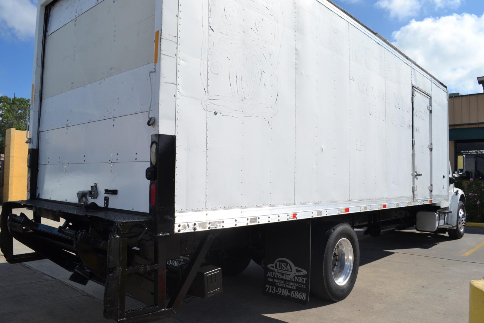 2014 WHITE FREIGHTLINER M2-106 with an CUMMINS ISB 6.7L 220HP engine, ALLISON 2200HS AUTOMATIC transmission, located at 9172 North Fwy, Houston, TX, 77037, (713) 910-6868, 29.887470, -95.411903 - MORGAN 26FT BOX, WALTCO 2,500LB STEEL LIFT GATE, 13FT CLEARANCE, HEIGHT 97" X WIDTH 102". SPRING RIDE , 26,000LB GVWR NON CDL, ALUMINUM WHEELS, DUAL 50 GALLON FUEL TANKS, COLD A/C, POWER WINDOWS & LOCKS - Photo#3