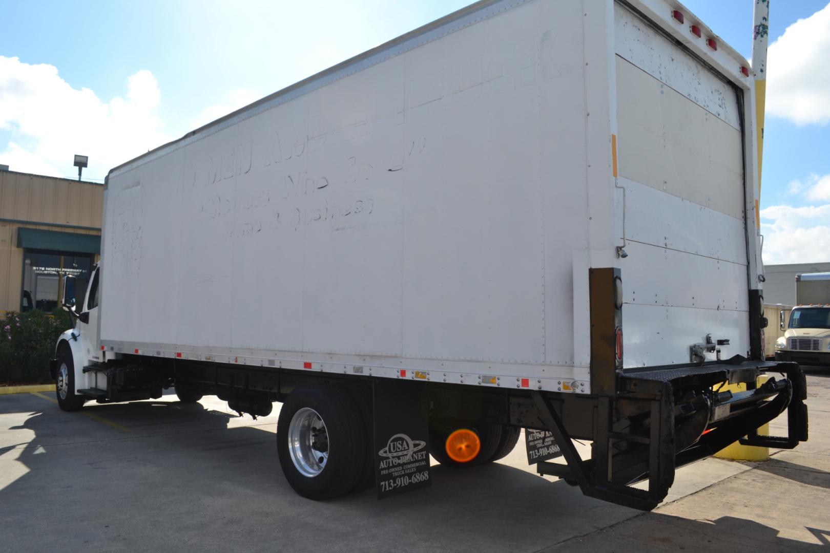 2014 WHITE FREIGHTLINER M2-106 with an CUMMINS ISB 6.7L 220HP engine, ALLISON 2200HS AUTOMATIC transmission, located at 9172 North Fwy, Houston, TX, 77037, (713) 910-6868, 29.887470, -95.411903 - MORGAN 26FT BOX, WALTCO 2,500LB STEEL LIFT GATE, 13FT CLEARANCE, HEIGHT 97" X WIDTH 102". SPRING RIDE , 26,000LB GVWR NON CDL, ALUMINUM WHEELS, DUAL 50 GALLON FUEL TANKS, COLD A/C, POWER WINDOWS & LOCKS - Photo#5