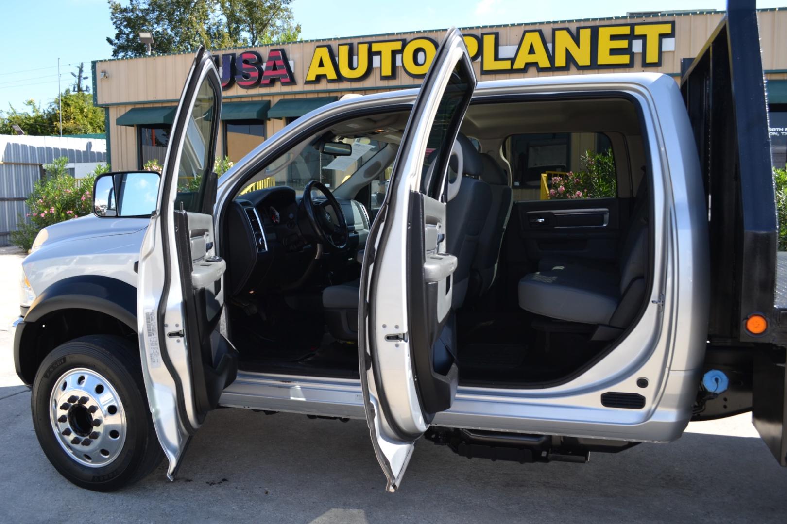 2016 SIVER DODGE RAM 5500 with an CUMMINS 6.7L TURBO DIESEL engine, AUTOMATIC transmission, located at 9172 North Fwy, Houston, TX, 77037, (713) 910-6868, 29.887470, -95.411903 - Photo#11