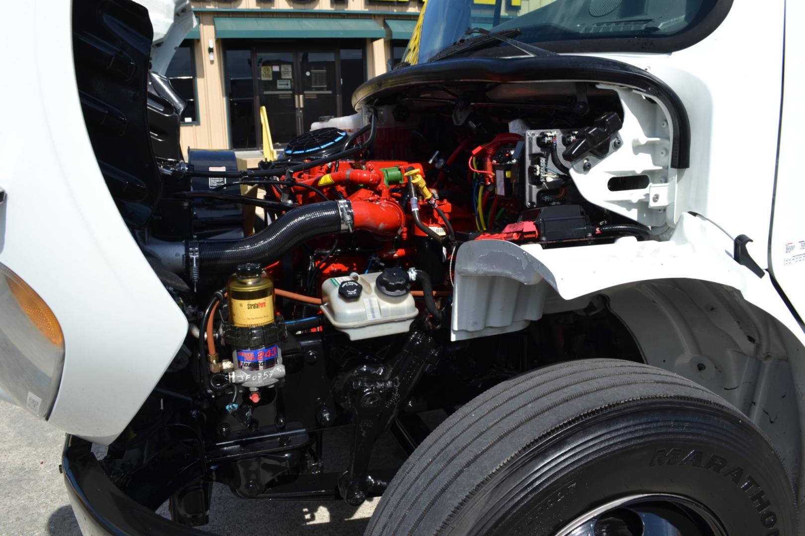 2017 WHITE /BLACK FREIGHTLINER M2-106 with an CUMMINS ISB 6.7L 240HP engine, ALLISON 2500RDS AUTOMATIC transmission, located at 9172 North Fwy, Houston, TX, 77037, (713) 910-6868, 29.887470, -95.411903 - Photo#13