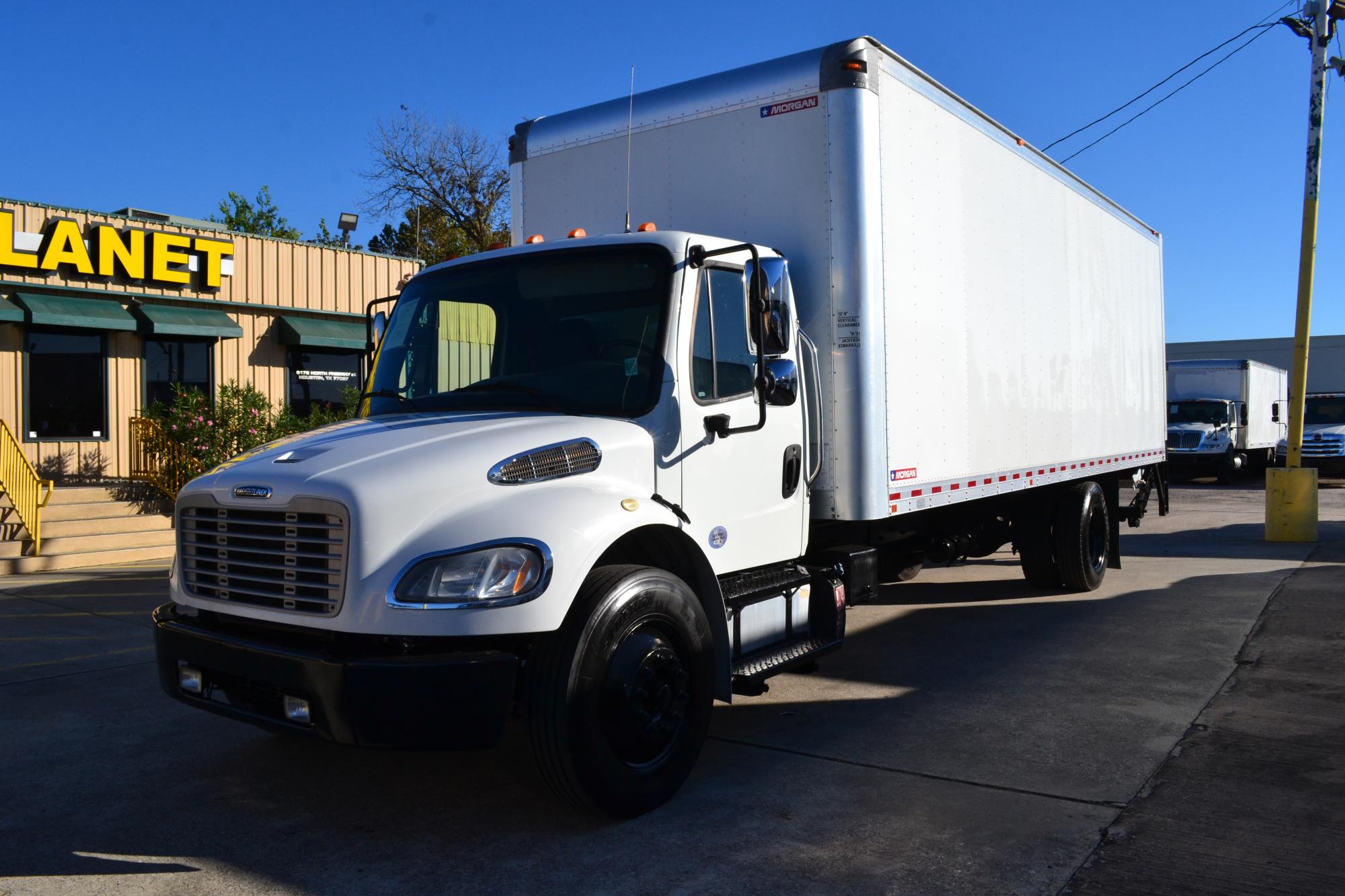 photo of 2018 FREIGHTLINER M2-106 26 FT BOX 