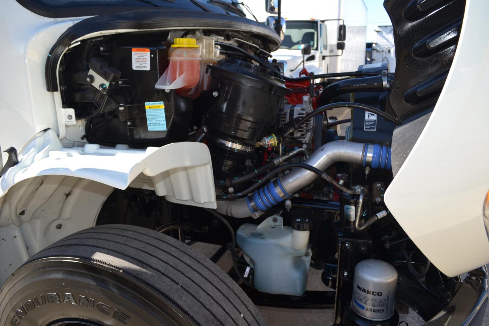 2021 WHITE /BLACK FREIGHTLINER M2-106 with an CUMMINS B6.7L 240HP engine, ALLISON 2100RDS AUTOMATIC transmission, located at 9172 North Fwy, Houston, TX, 77037, (713) 910-6868, 29.887470, -95.411903 - Photo#17