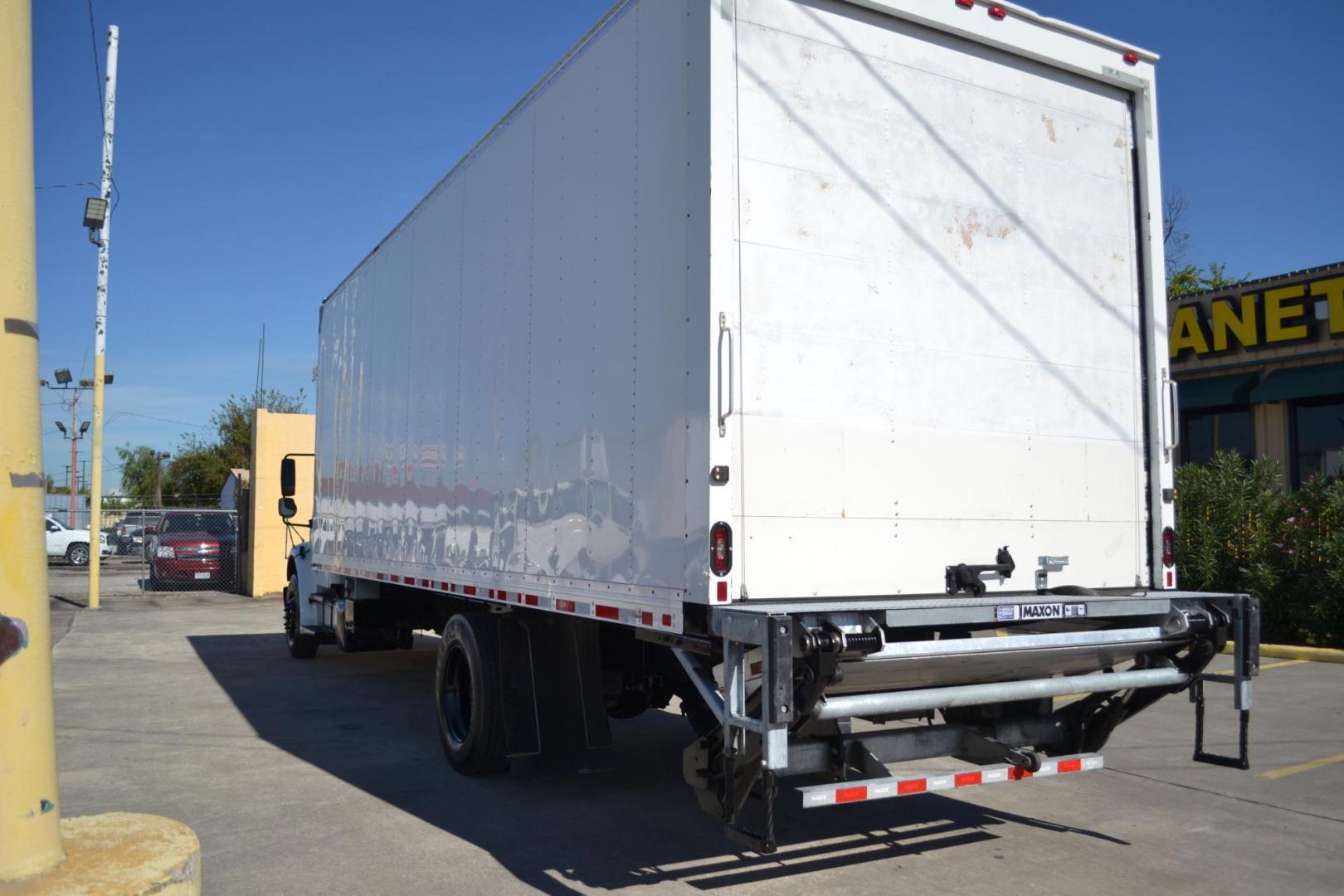 2021 WHITE /BLACK FREIGHTLINER M2-106 with an CUMMINS B6.7L 240HP engine, ALLISON 2100RDS AUTOMATIC transmission, located at 9172 North Fwy, Houston, TX, 77037, (713) 910-6868, 29.887470, -95.411903 - Photo#6