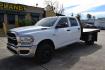 2022 WHITE /BLACK RAM 3500 with an CUMMINS 6.7L TURBO DIESEL engine, AISIN A465 6SPD AUTOMATIC transmission, located at 9172 North Fwy, Houston, TX, 77037, (713) 910-6868, 29.887470, -95.411903 - 4X4, 9FT X 96" FLATBED, GOOSENECK/BUMPER PULL HITCH, TOOL BOX, POWER WINDOWS, LOCKS & MIRRORS, CREW CAB - Photo#0