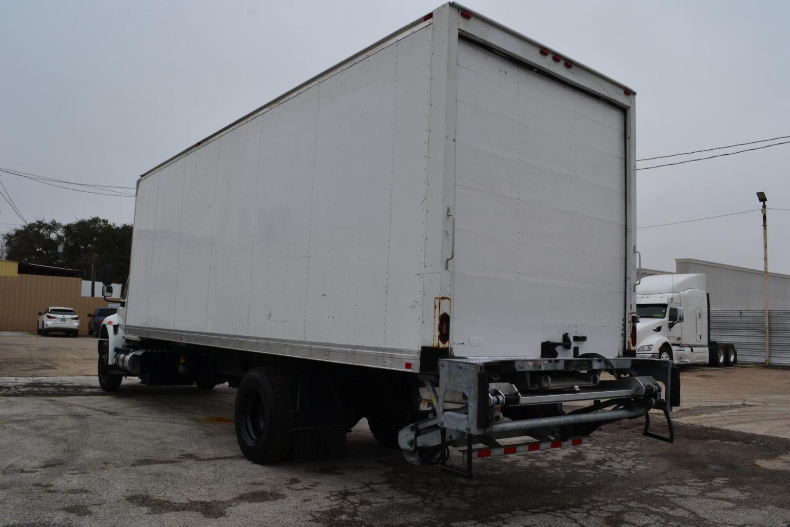 2016 WHITE /GRAY INTERNATIONAL 4300 (1HTMMMML5GH) with an CUMMINS B6.7L 240HP engine, ALLISON 2100HS AUTOMATIC transmission, located at 9172 North Fwy, Houston, TX, 77037, (713) 910-6868, 29.887470, -95.411903 - Photo#6