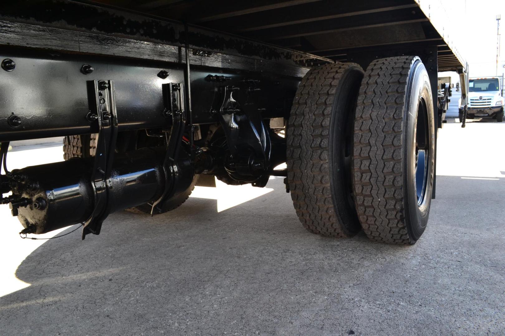 2019 WHITE /BLACK FREIGHTLINER M2-106 (3ALACWFC9KD) with an CUMMINS B6.7L 240HP engine, ALLISON 2500RDS AUTOMATIC transmission, located at 9172 North Fwy, Houston, TX, 77037, (713) 910-6868, 29.887470, -95.411903 - 26,000 LB GVWR NON CDL, MORGAN 26FT BOX, HEIGHT 103" X WIDTH 102", MAXON 3,000 LB CAPACITY ALUMINUM LIFT GATE, AIR RIDE SUSPENSION, 90 GALLON FUEL TANK, EXHAUST BRAKE, COLLISION MITIGATION WITH LANE ASSIST, POWER WINDOWS & LOCKS - Photo#10