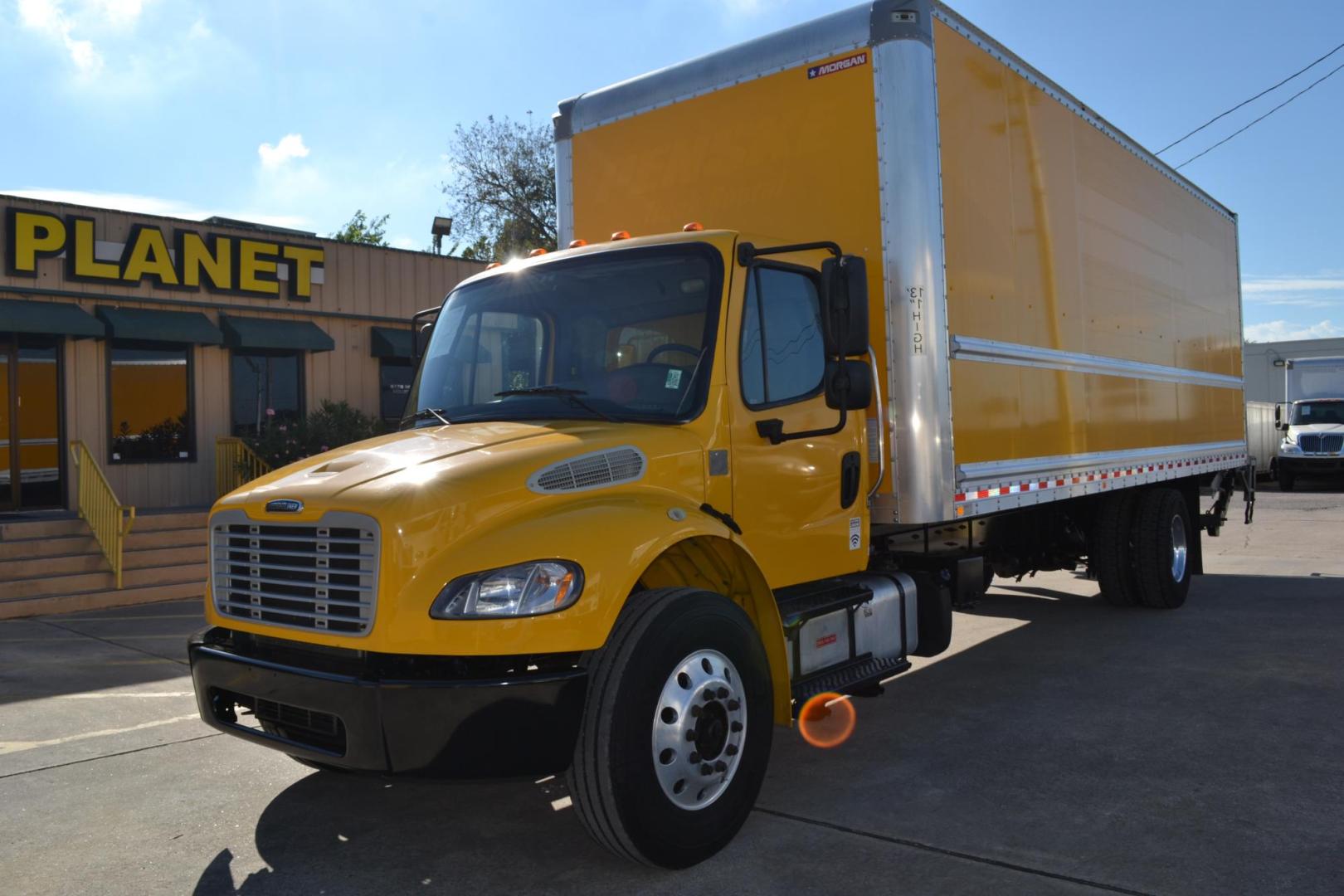 2019 YELLOW /BLACK FREIGHTLINER M2-106 (3ALACWFC7KD) with an CUMMINS B6.7L 220HP engine, EATON FULLER PROCISION AUTOMATIC transmission, located at 9172 North Fwy, Houston, TX, 77037, (713) 910-6868, 29.887470, -95.411903 - 26,000 LB GVWR NON CDL, MORGAN 26 FT BOX, HEIGHT 103" X WIDTH 102", AIR RIDE SUSPENSION, ALUMINUM WHEELS, 80 GALLON FUEL TANK, MAXON 3,000 LB CAPACITY ALUMINUM LIFT GATE, - Photo#0