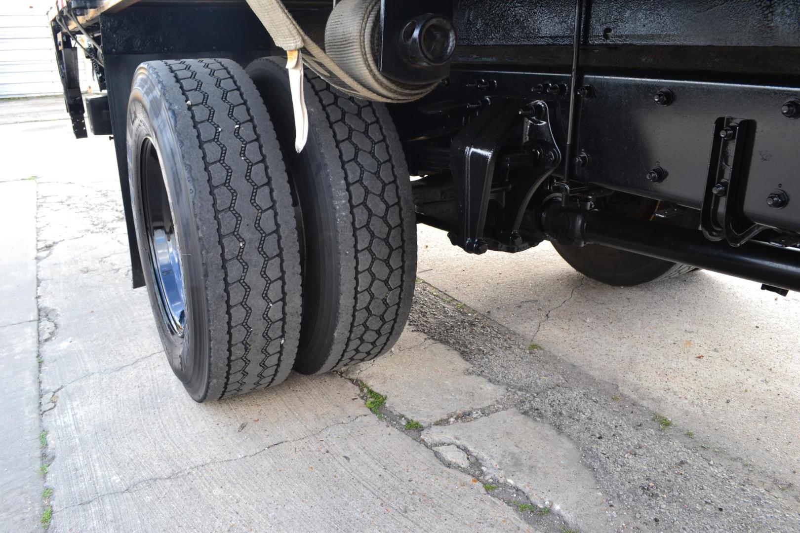 2016 BLACK /BLACK FREIGHTLINER M2-106 (3ALACWDT0GD) with an CUMMINS B6.7L 240HP engine, ALLISON 2500RDS AUTOMATIC transmission, located at 9172 North Fwy, Houston, TX, 77037, (713) 910-6868, 29.887470, -95.411903 - 26,000 LB GVWR NON CDL, 24 FT FLATBED X 100" WIDE, SPRING RIDE SUSPENSION, 100 GALLON FUEL TANK, 2,500 LB CAPACITY STEEL LIFT GATE, WB: 255", 7 X SLIDING WINCH STRAPS, , 2 X TOOL BOXES, POWER WINDOWS & LOCKS - Photo#8