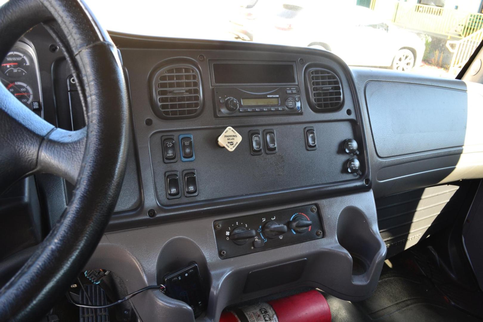 2014 WHITE /BLACK FREIGHTLINER M2-106 with an CUMMINS ISB 6.7L 220HP engine, ALLISON 2100 RDS transmission, located at 9172 North Fwy, Houston, TX, 77037, (713) 910-6868, 29.887470, -95.411903 - 26,000 LB GVWR NON CDL, 24 FT FLATBED X 100" WIDE, AIR RIDE SUSPENSION, DUAL 50 GALLON FUEL TANKS - Photo#15